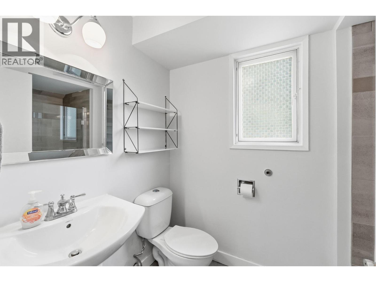 694 Mcclure Road, Kelowna, British Columbia  V1W 1M1 - Photo 23 - 10395747