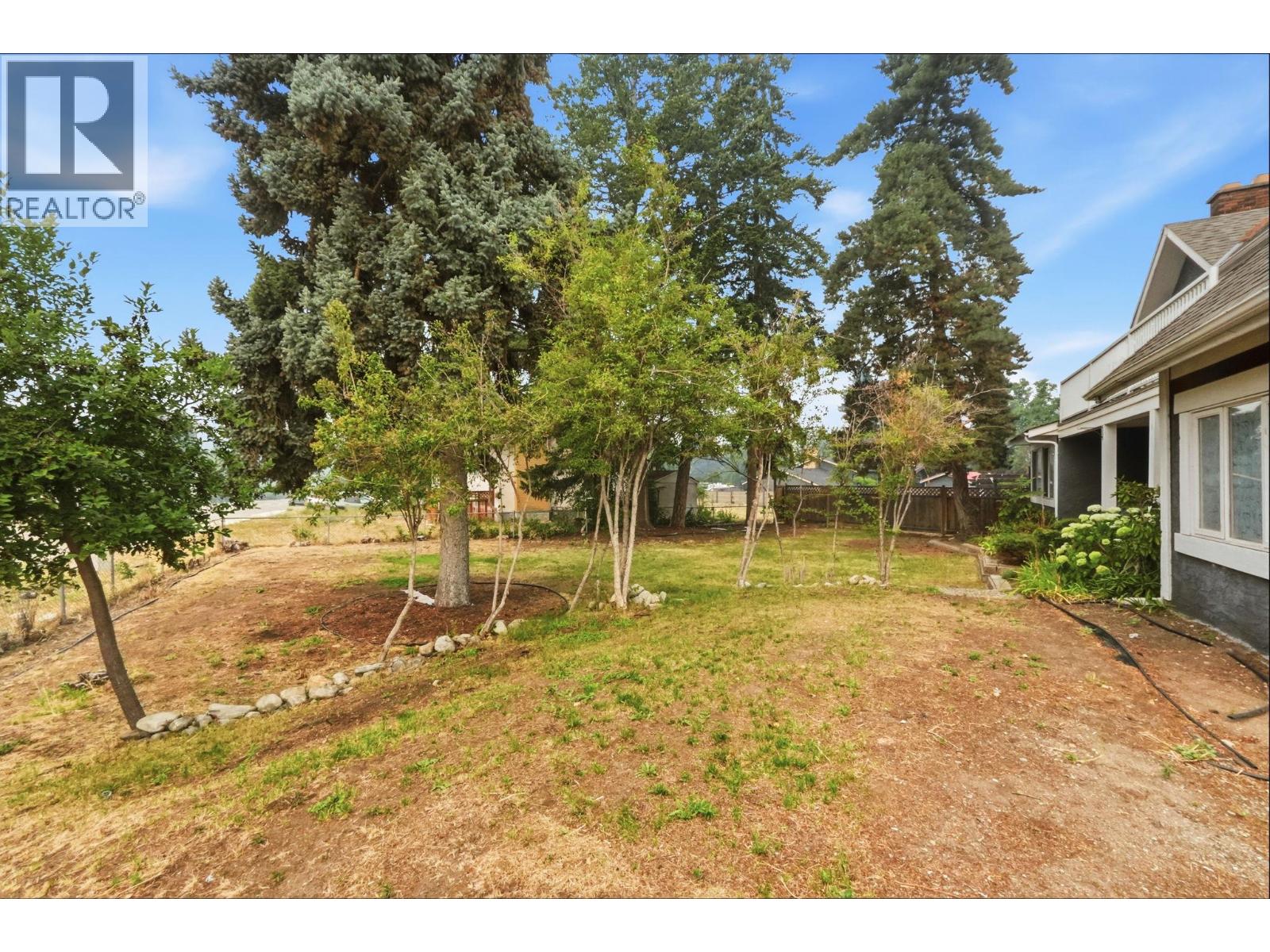 694 Mcclure Road, Kelowna, British Columbia  V1W 1M1 - Photo 57 - 10395747