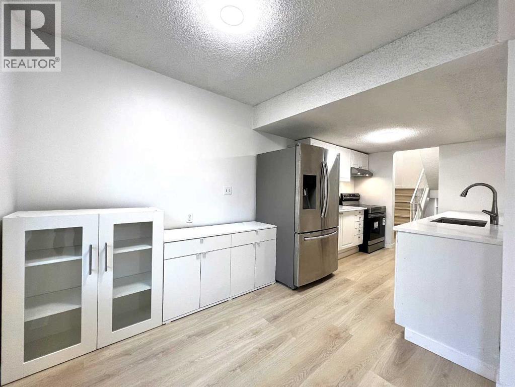 58 Canterbury Gardens SW, Calgary, Alberta  T2W 2S9 - Photo 13 - A2335232