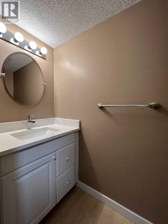 58 Canterbury Gardens SW, Calgary, Alberta  T2W 2S9 - Photo 31 - A2335232
