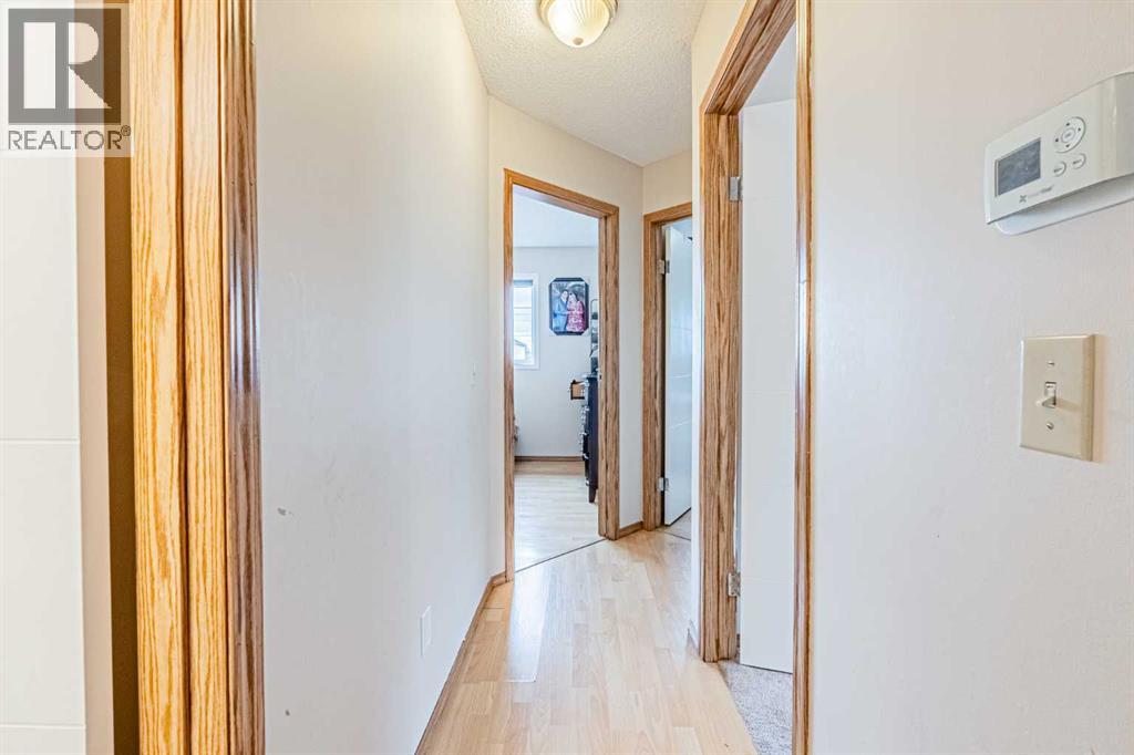65 Martinvalley Road NE, Calgary, Alberta  T3J 4L9 - Photo 15 - A2335350