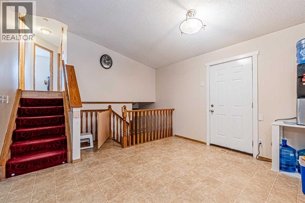 65 Martinvalley Road NE, Calgary, Alberta  T3J 4L9 - Photo 25 - A2335350