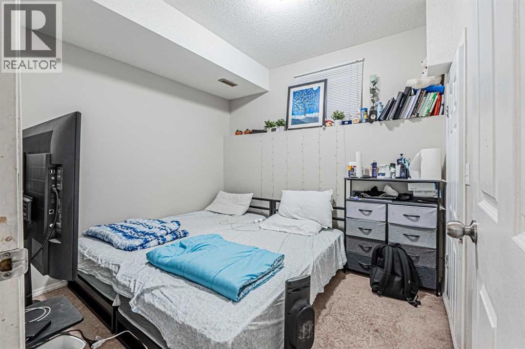 65 Martinvalley Road NE, Calgary, Alberta  T3J 4L9 - Photo 32 - A2335350