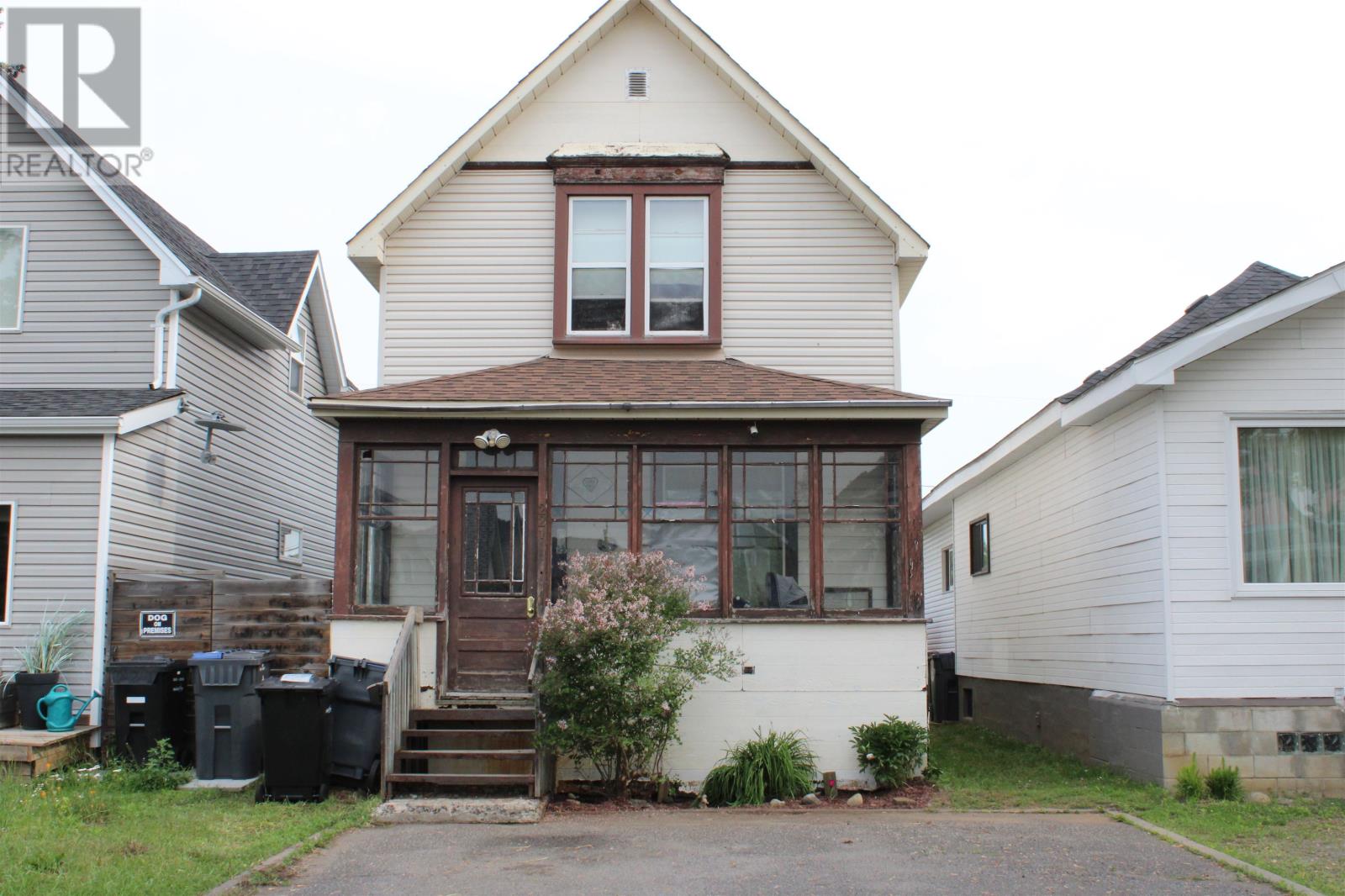 221 Francis St W, Thunder Bay, Ontario  P7E 4C1 - Photo 1 - TB2601566