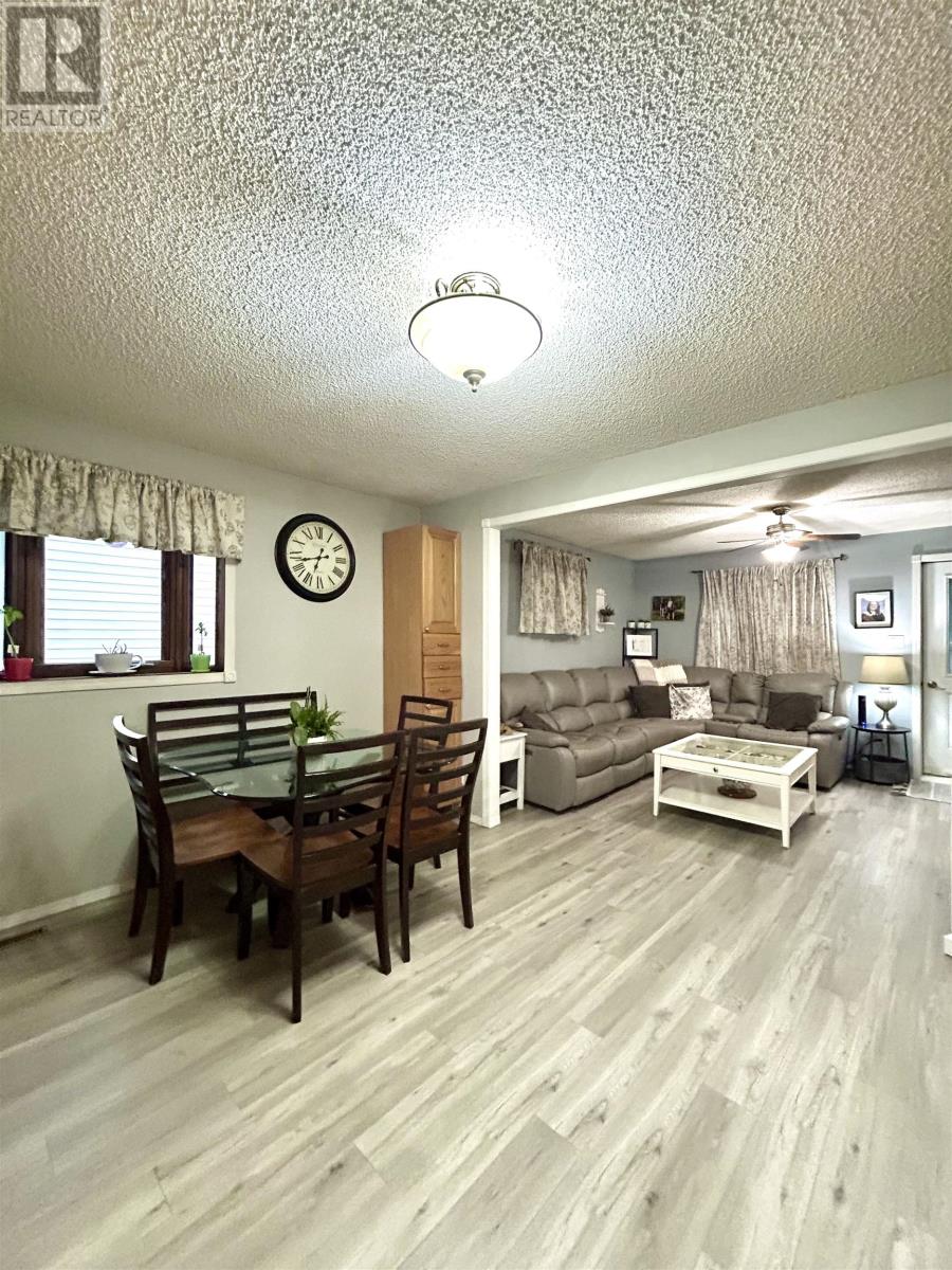 554 Elm Avenue, Fort Frances, Ontario  P9A 3J4 - Photo 2 - TB2602246