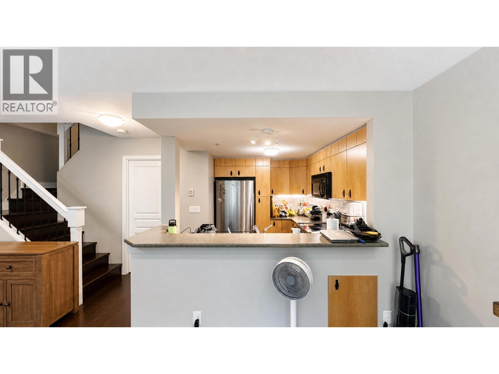 28 7428 Southwynde Avenue, Burnaby, British Columbia V3N 0A1 - Photo 13 - R3137042
