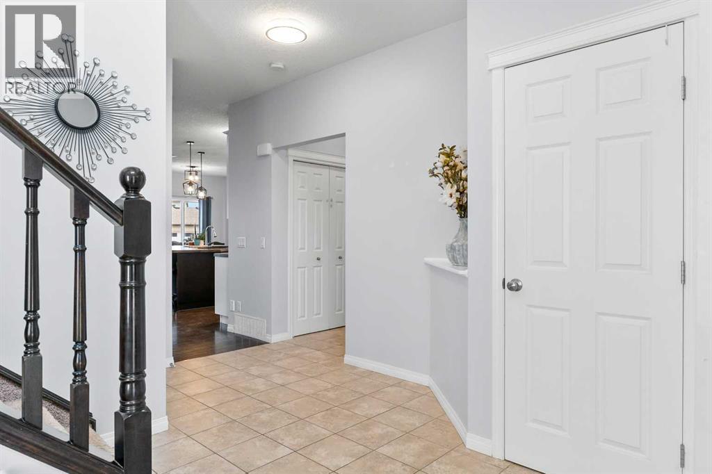 106 Morningside Circle SW, Airdrie, Alberta  T4B 0L8 - Photo 4 - A2324694