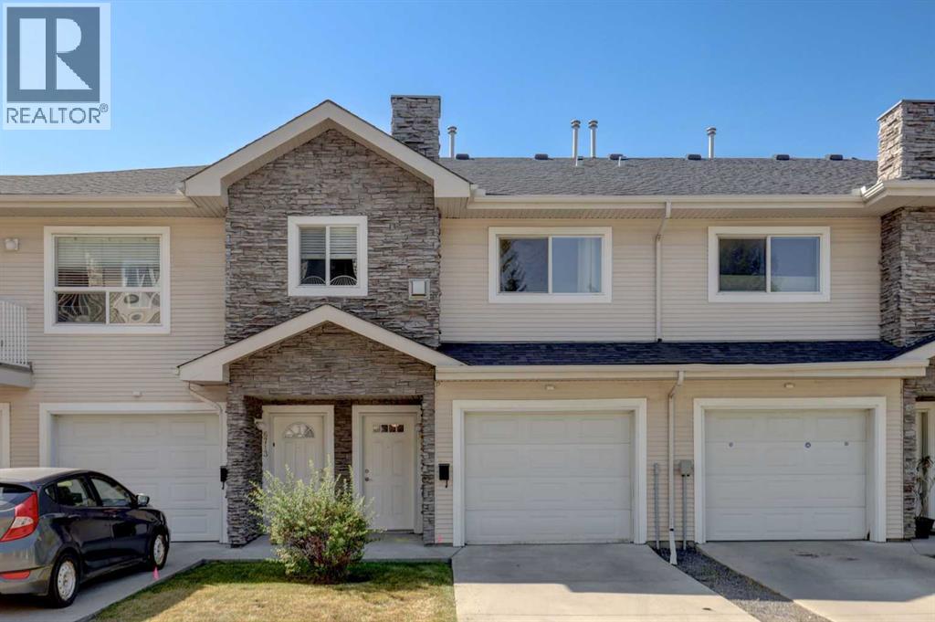 6711 Pinecliff Grove NE, Calgary, Alberta