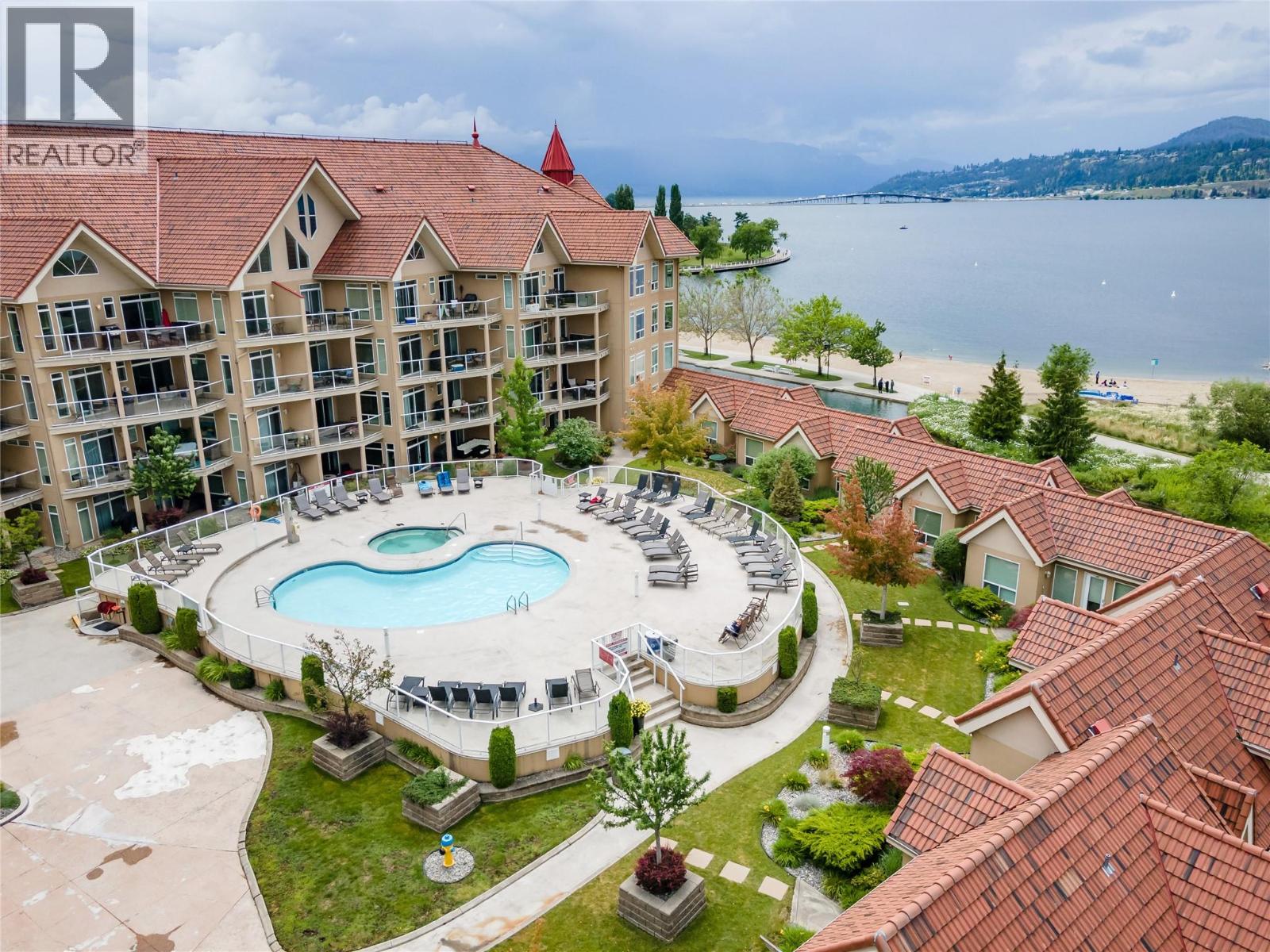 1088 Sunset Drive Unit# 352, Kelowna, British Columbia