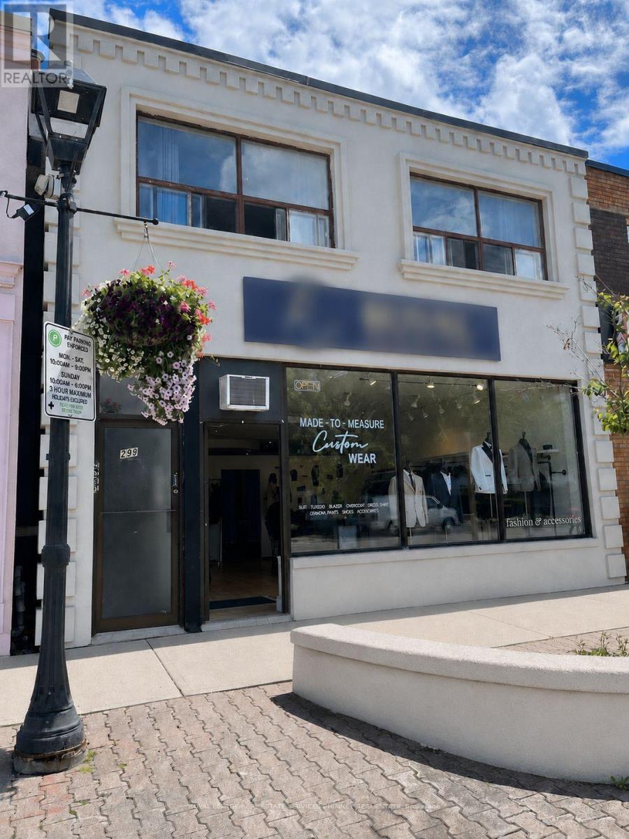299 LAKESHORE ROAD E, Mississauga, Ontario