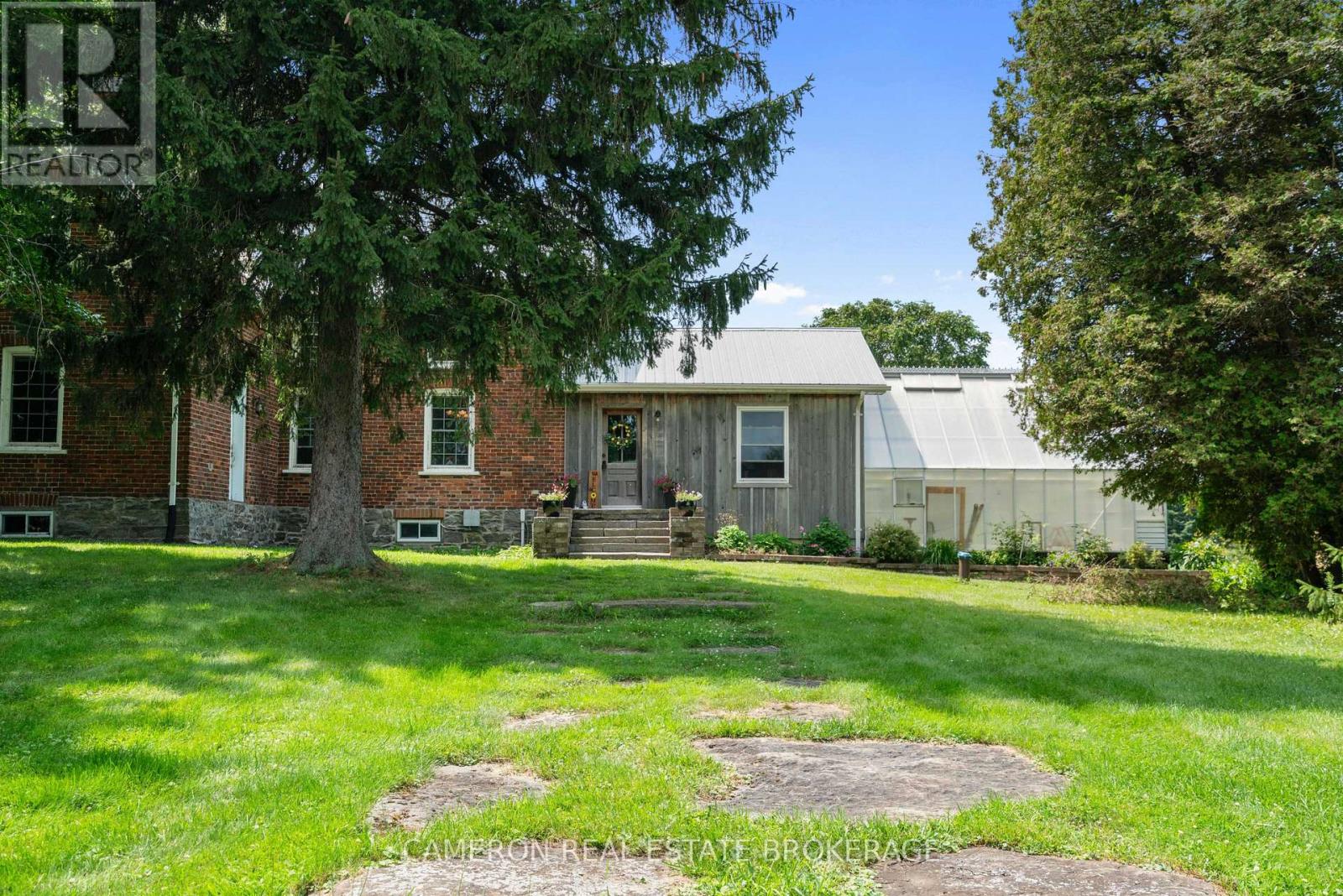 37 Duncan Street, South Glengarry, Ontario K0C 1N0 - Photo 2 - X13646600