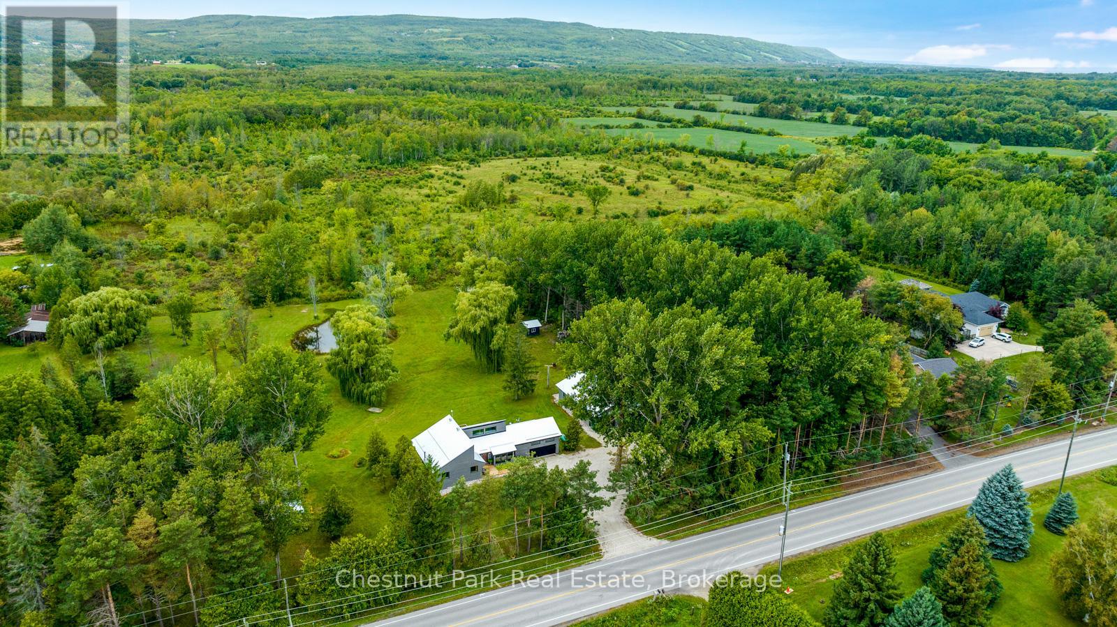 2890 Nottawasaga Conc 10 N, Clearview, Ontario  L9Y 3Y9 - Photo 2 - S13646504