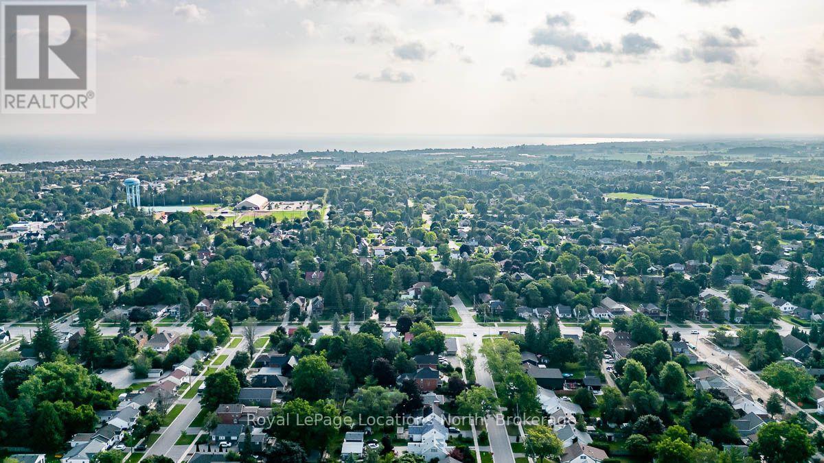 107 Eighth Street, Collingwood, Ontario  L9Y 2C6 - Photo 13 - S13646606