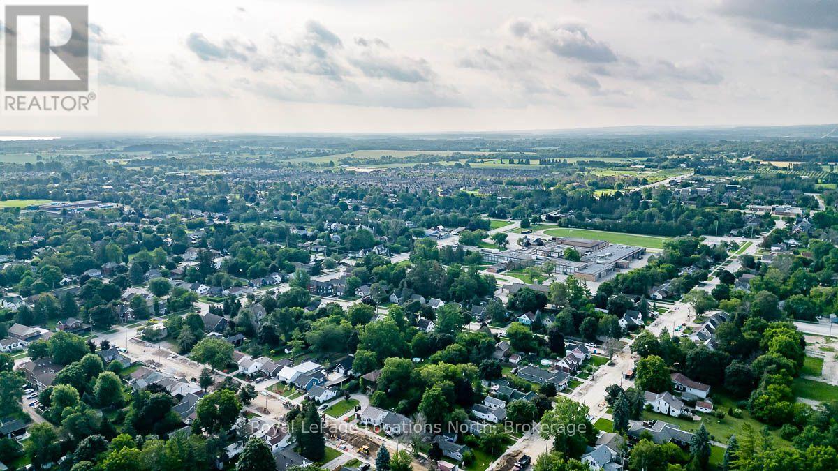 107 Eighth Street, Collingwood, Ontario  L9Y 2C6 - Photo 14 - S13646606