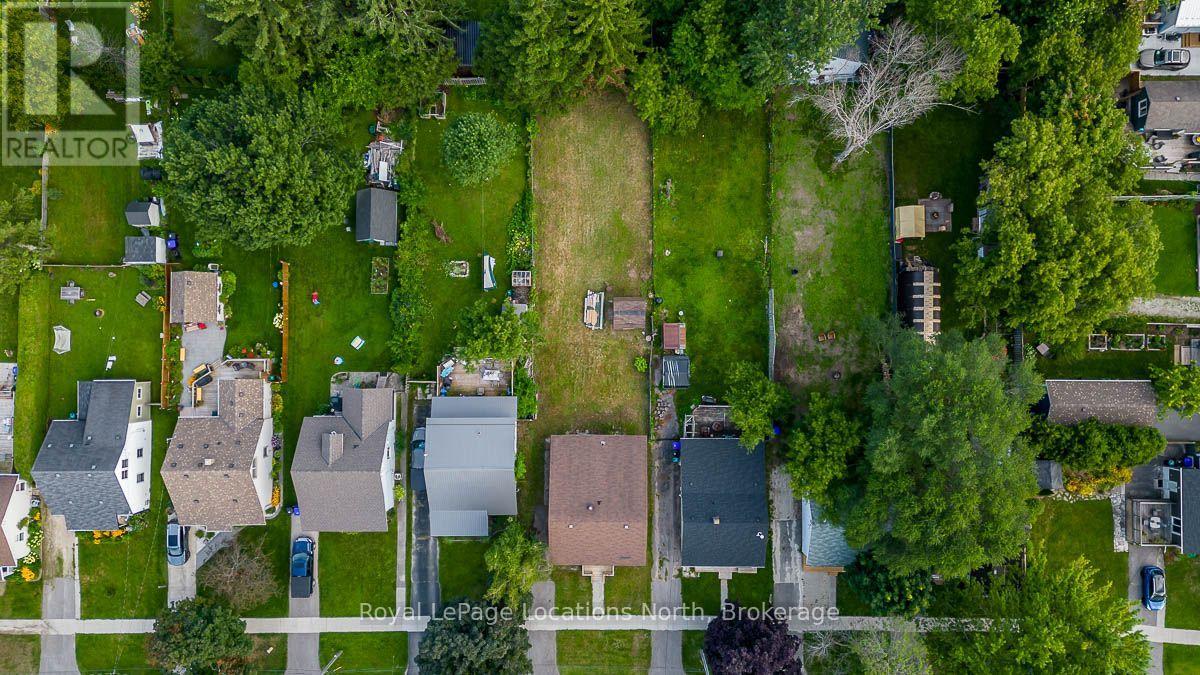 107 Eighth Street, Collingwood, Ontario  L9Y 2C6 - Photo 3 - S13646606