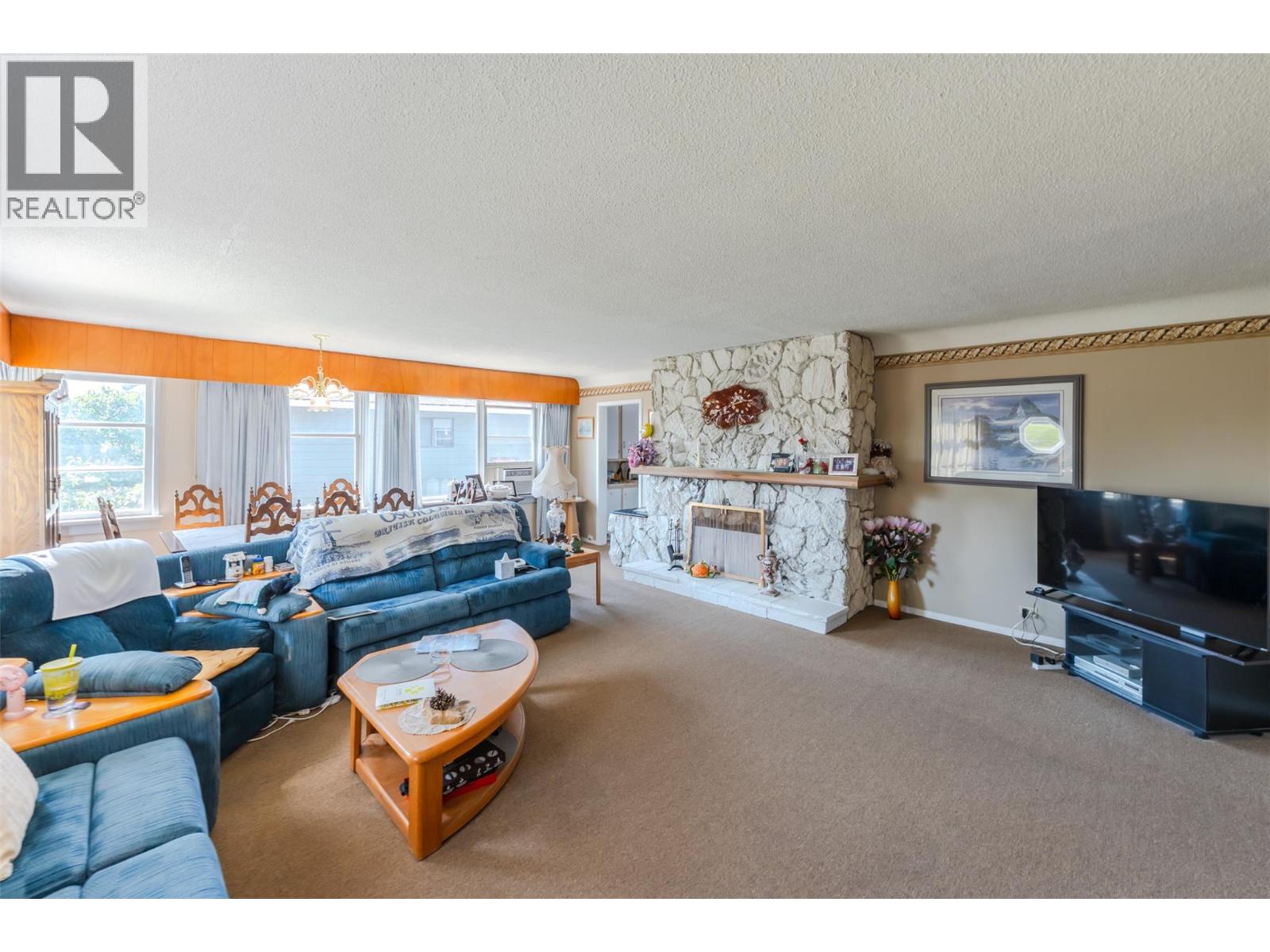 6802 89th Street, Osoyoos, British Columbia  V0H 1V1 - Photo 8 - 10396860