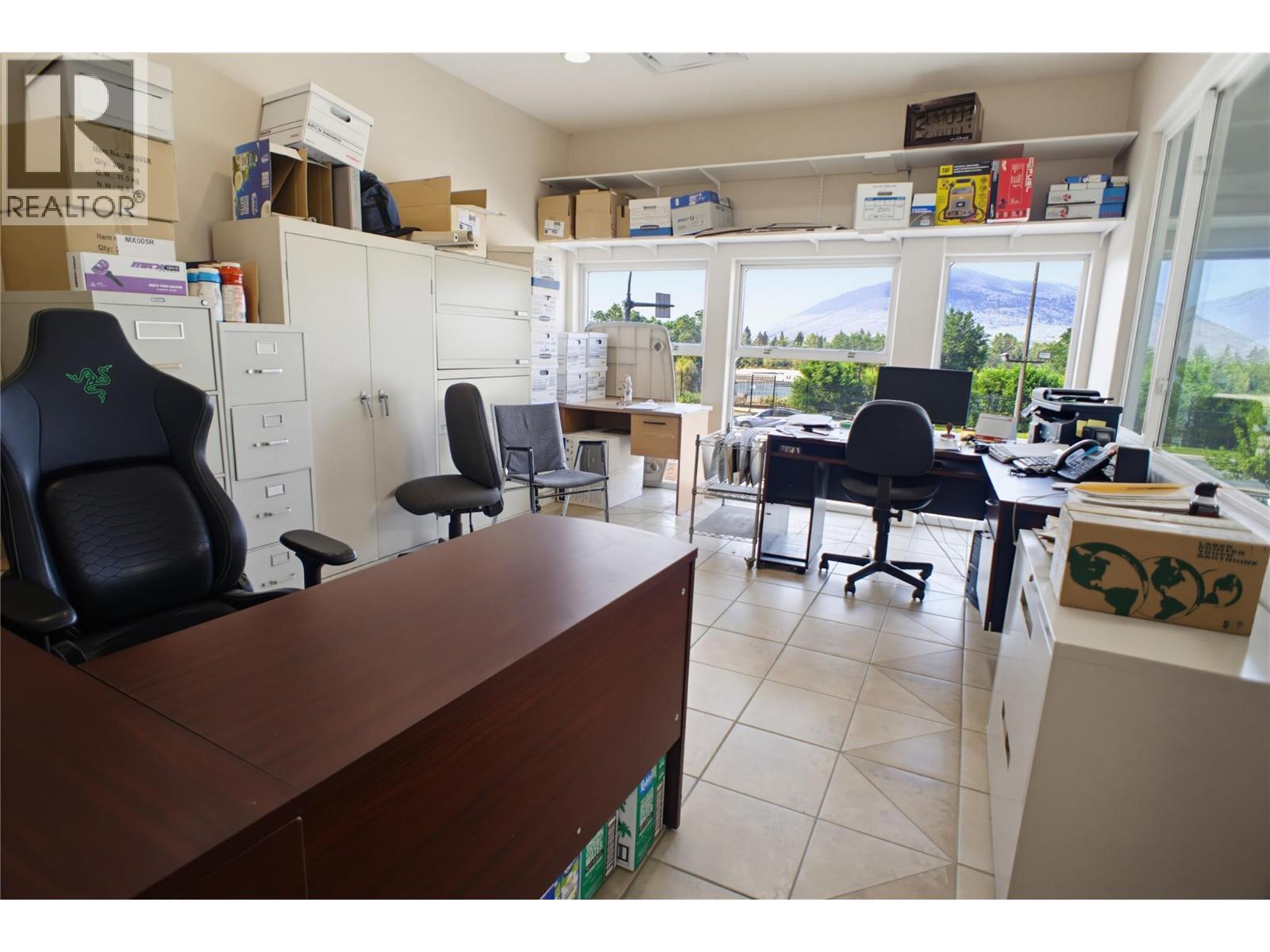 341 Victoria Street W, Kamloops, British Columbia  V2C 1A5 - Photo 14 - 10395248