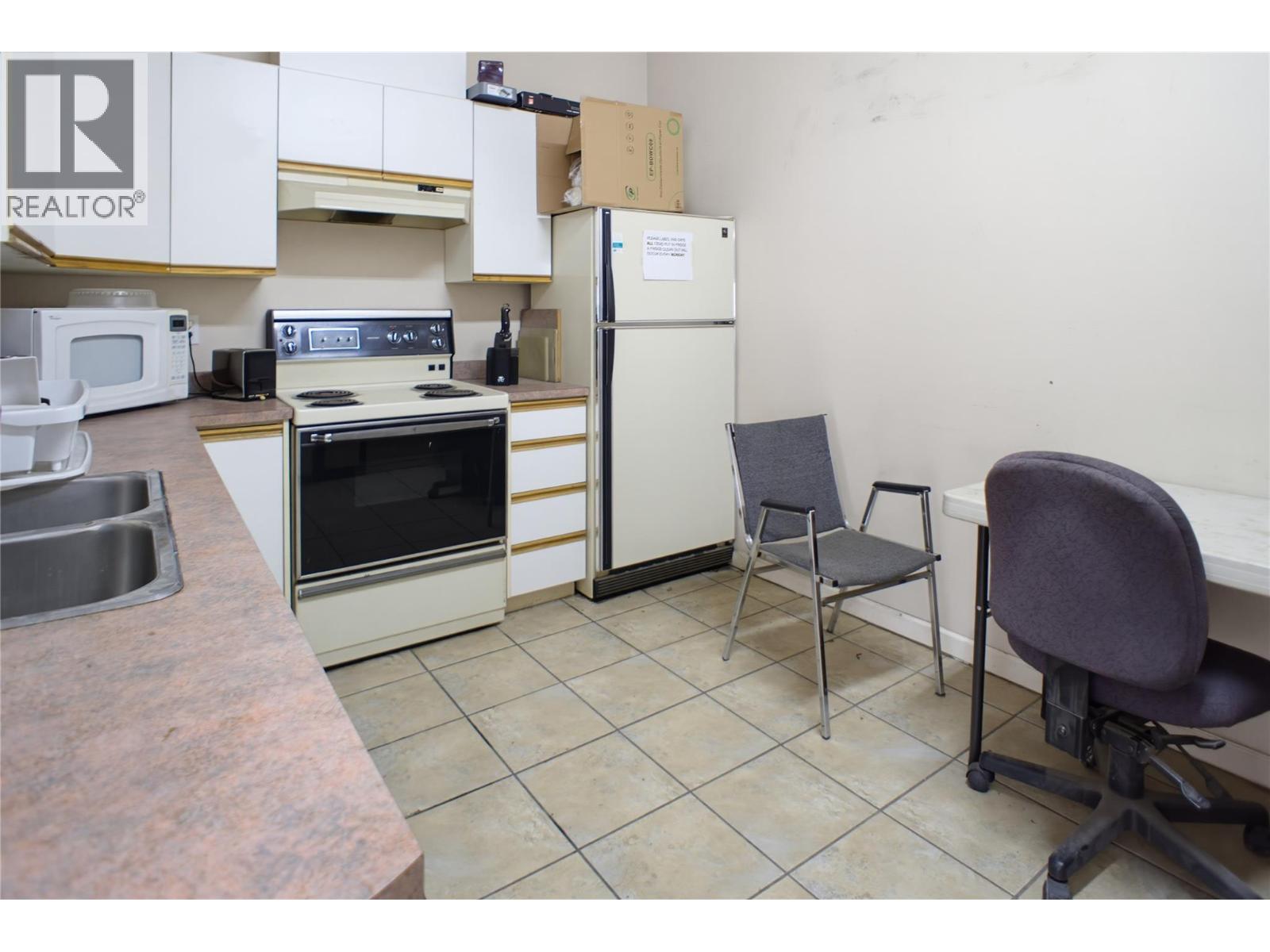 341 Victoria Street W, Kamloops, British Columbia  V2C 1A5 - Photo 16 - 10395248