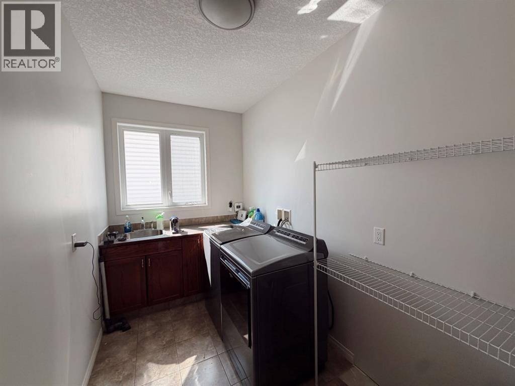 1016 2 Street NE, Sundre, Alberta  T0M 1X0 - Photo 14 - A2334360