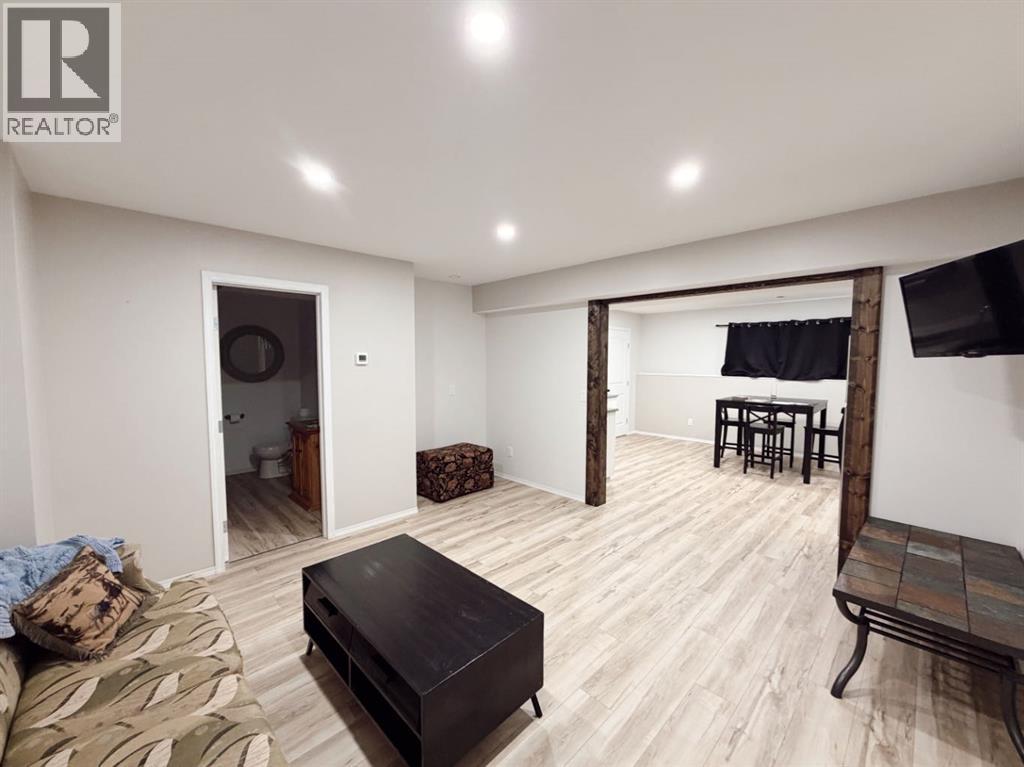 1016 2 Street NE, Sundre, Alberta  T0M 1X0 - Photo 38 - A2334360
