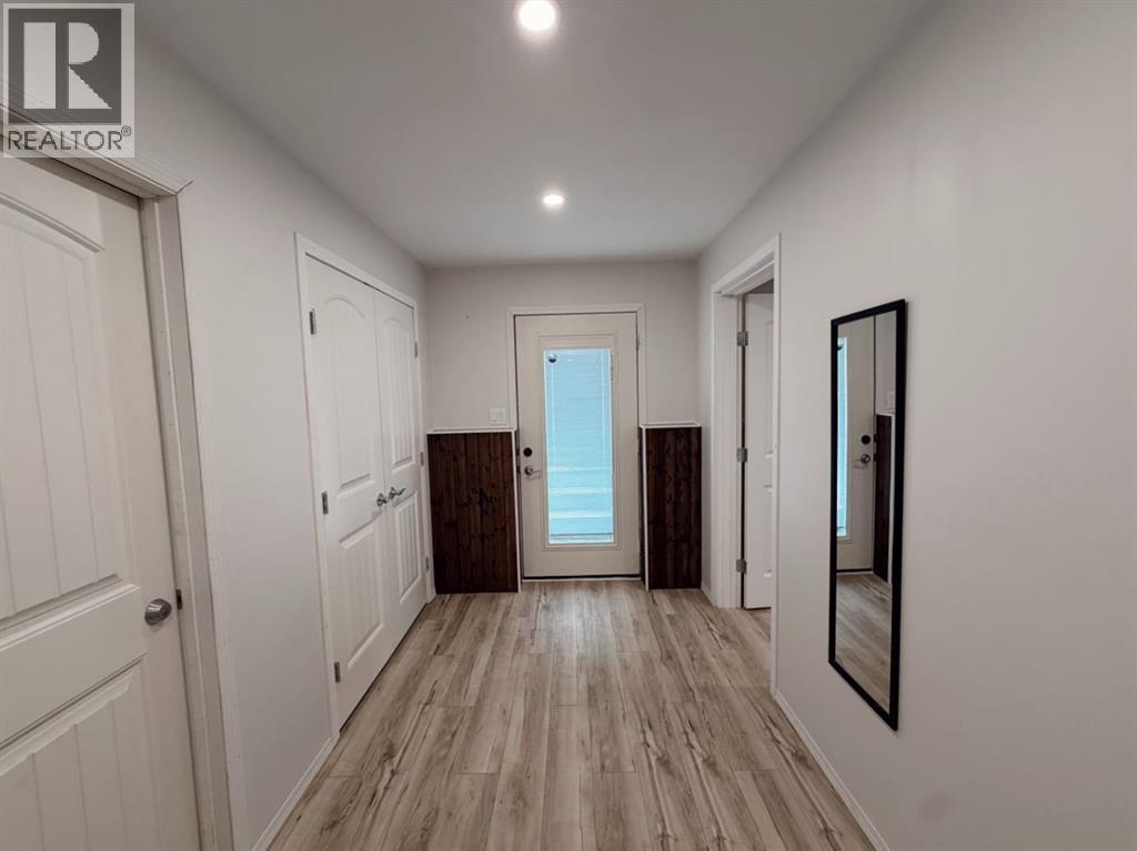 1016 2 Street NE, Sundre, Alberta  T0M 1X0 - Photo 43 - A2334360