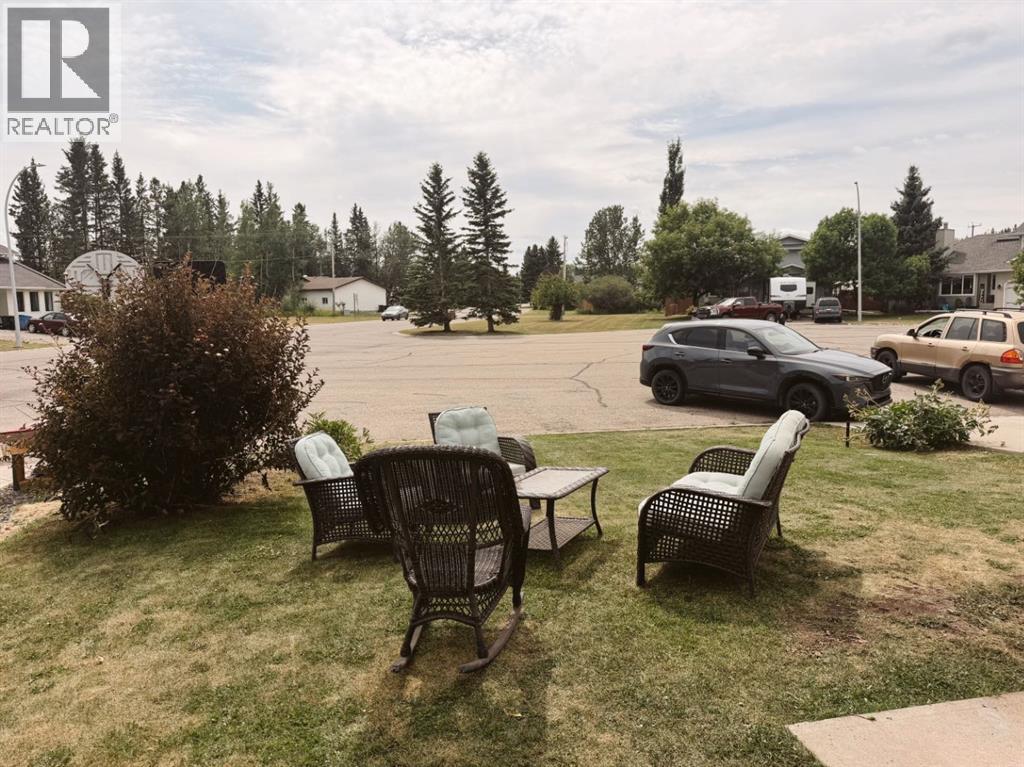 1016 2 Street NE, Sundre, Alberta  T0M 1X0 - Photo 45 - A2334360