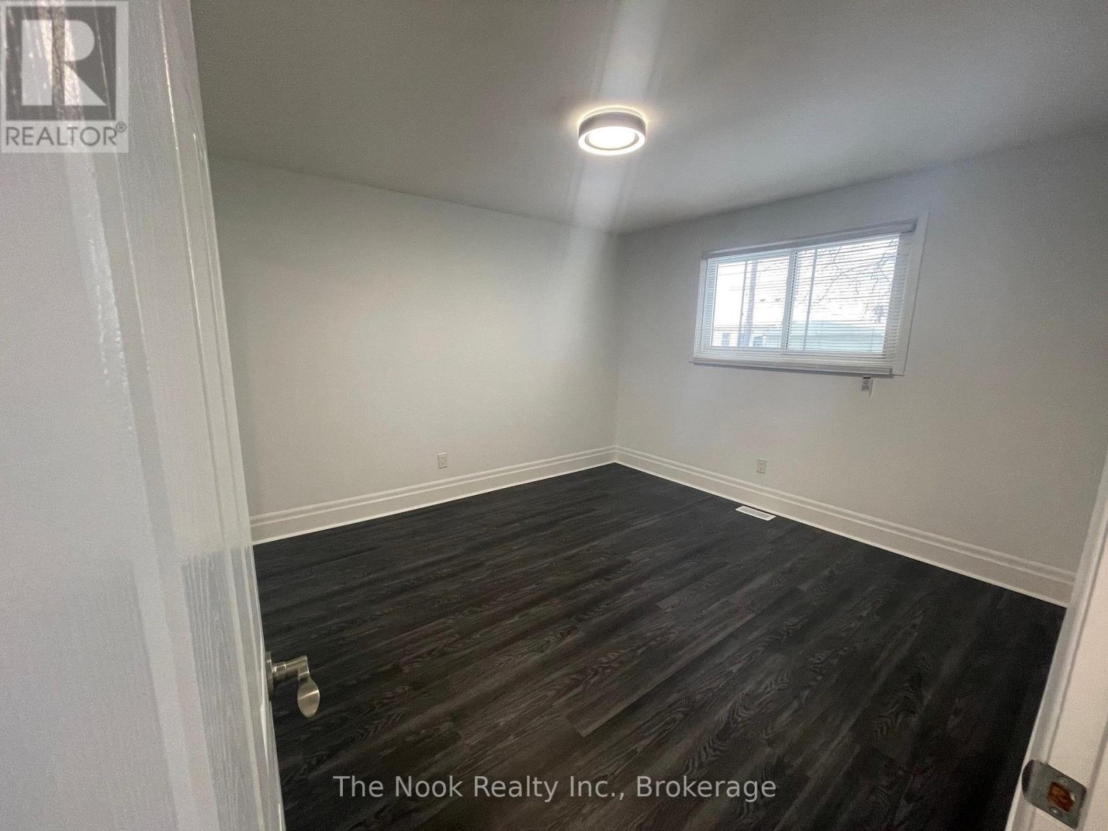 1321 Cedar Street, Oshawa, Ontario L1J 3S4 - Photo 9 - E13646448