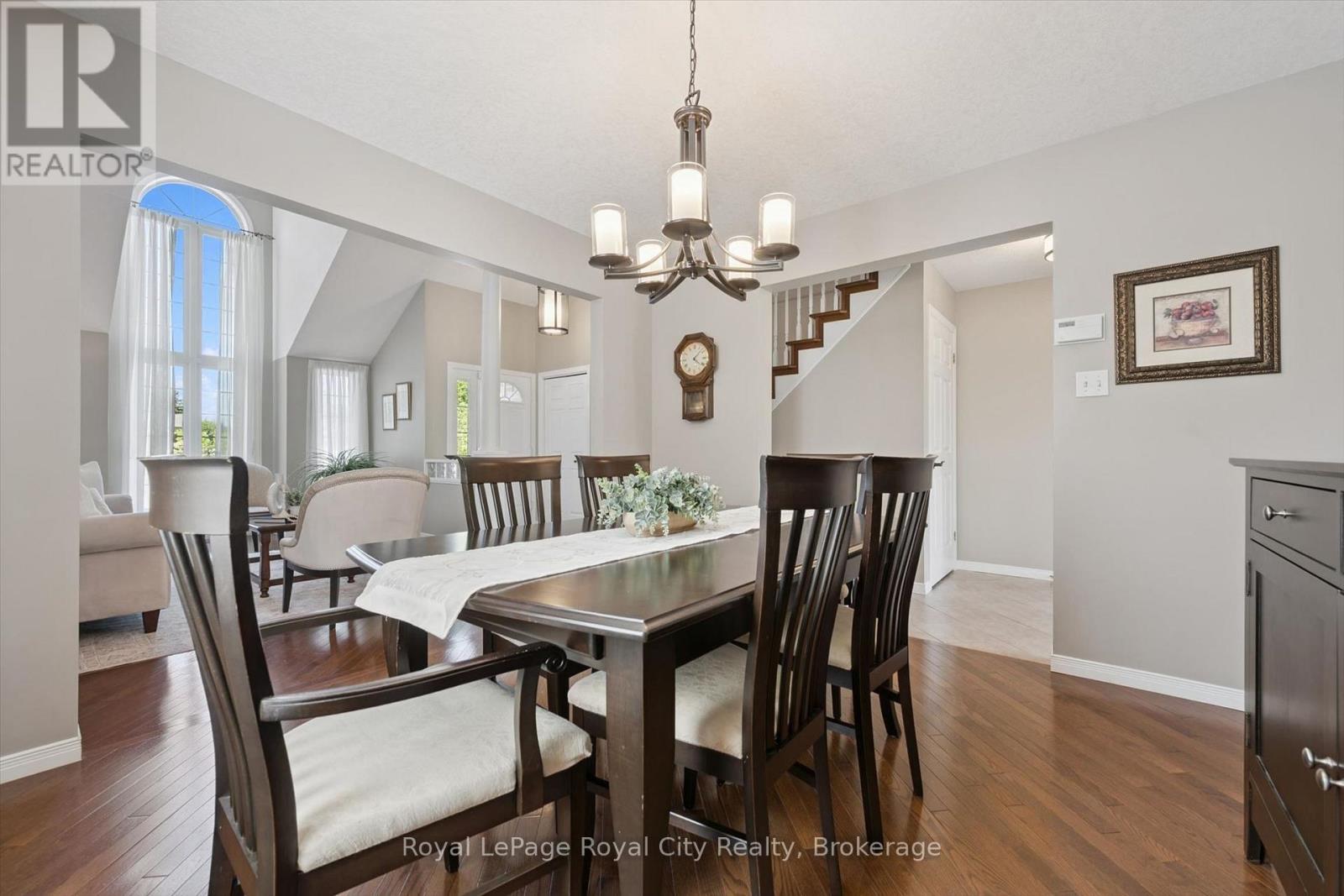 32 Pine Ridge Drive, Guelph (Pineridge/westminster Woods), Ontario  N1L 1K3 - Photo 8 - X13646400
