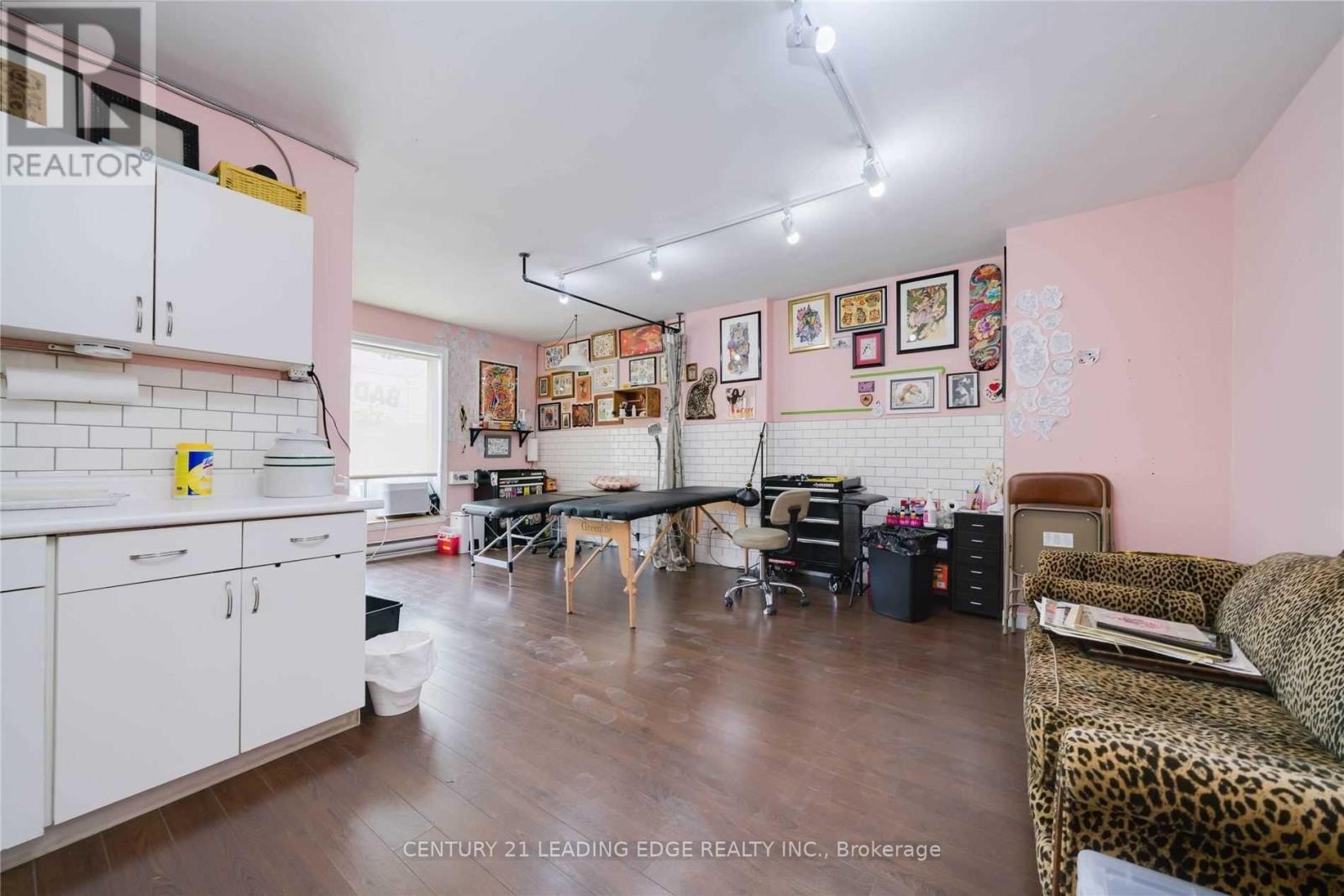 2a&b - 298 Gerrard Street E, Toronto, Ontario  M5A 2G5 - Photo 11 - C13646378
