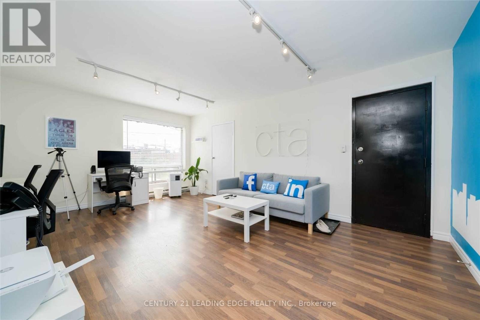 2a&b - 298 Gerrard Street E, Toronto, Ontario  M5A 2G5 - Photo 2 - C13646378