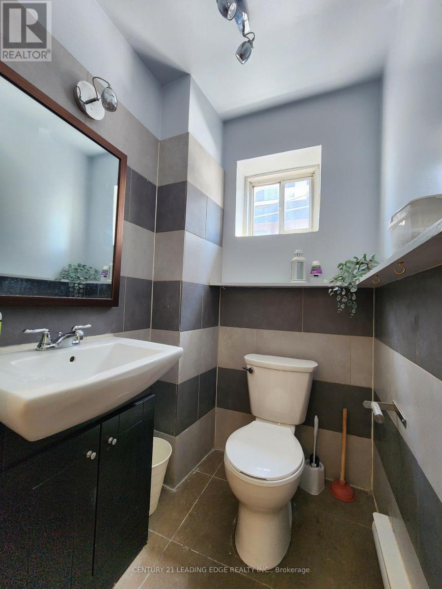 2a&b - 298 Gerrard Street E, Toronto, Ontario  M5A 2G5 - Photo 21 - C13646378