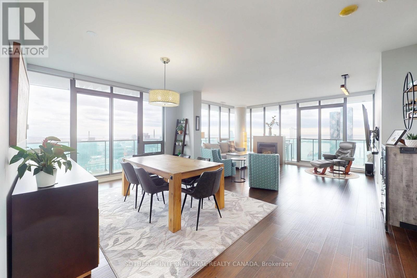 4204 - 33 Lombard Street, Toronto, Ontario  M5C 3H8 - Photo 3 - C13646412