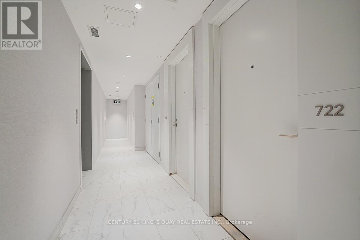 722 - 121 St Patrick Street, Toronto, Ontario  M5T 0B8 - Photo 4 - C13646416