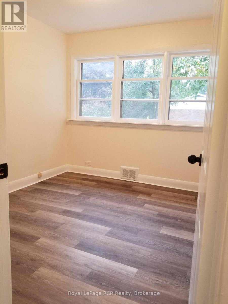 850 11th Street W, Owen Sound, Ontario  N4K 3T3 - Photo 13 - X13646656