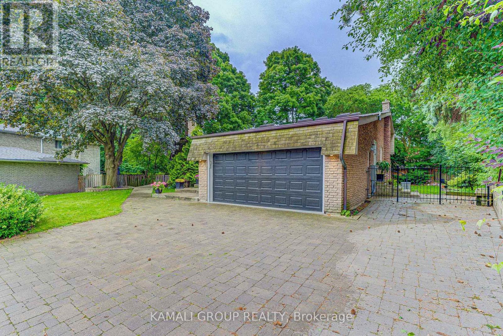 5 Caravan Drive, Toronto, Ontario  M3B 1M9 - Photo 19 - C13646498