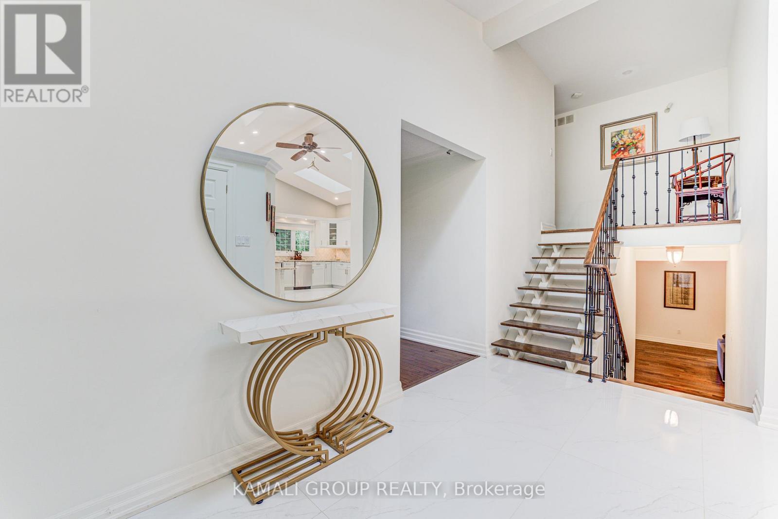 5 Caravan Drive, Toronto, Ontario  M3B 1M9 - Photo 7 - C13646498