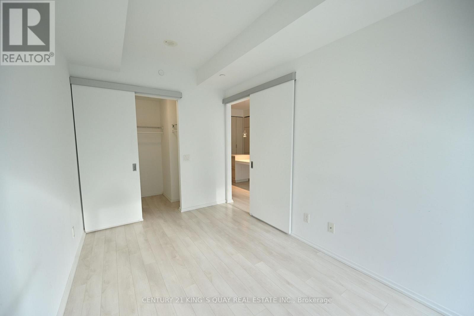 1907 - 197 Yonge Street, Toronto, Ontario  M5B 1M4 - Photo 16 - C13646516
