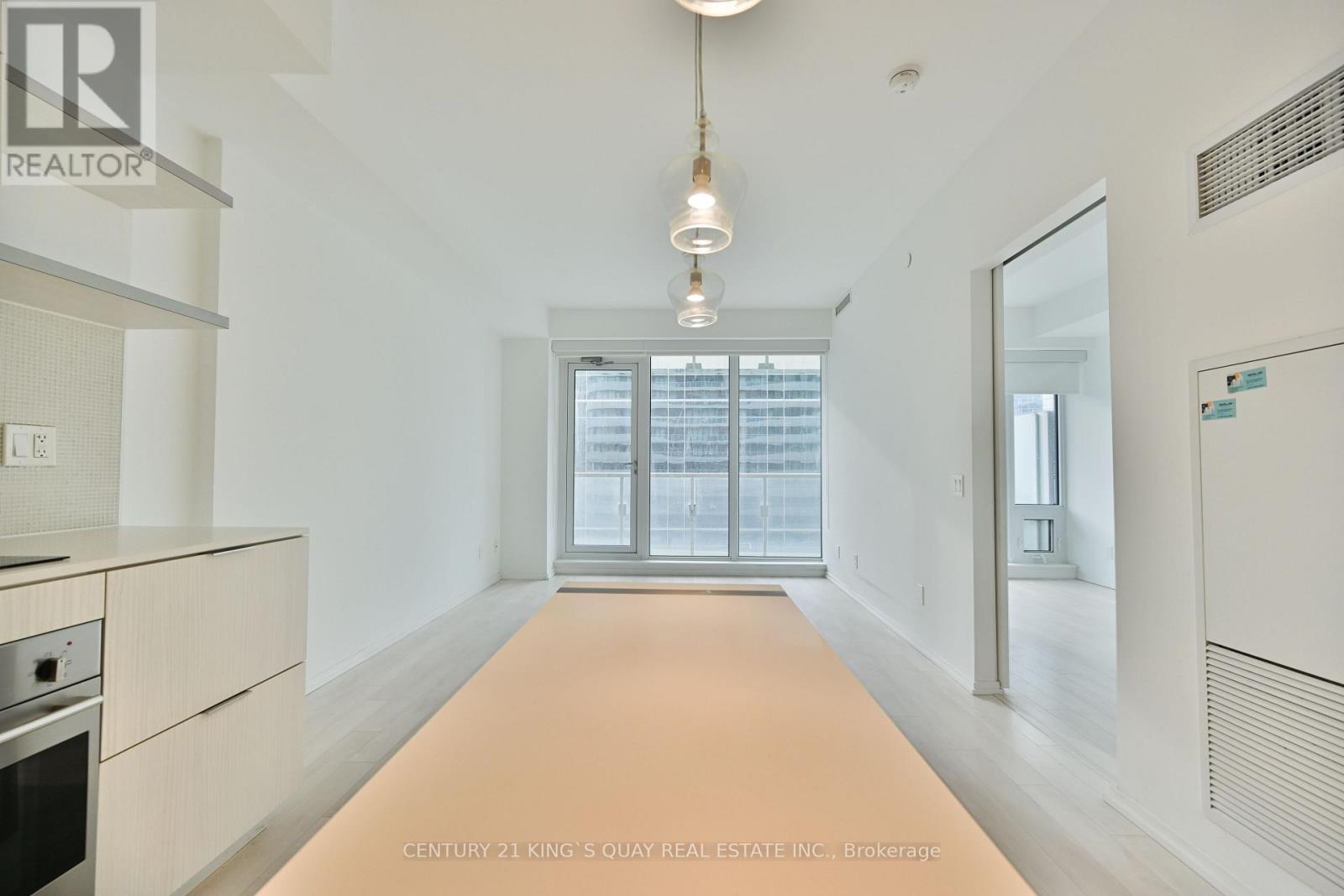 1907 - 197 Yonge Street, Toronto, Ontario  M5B 1M4 - Photo 28 - C13646516