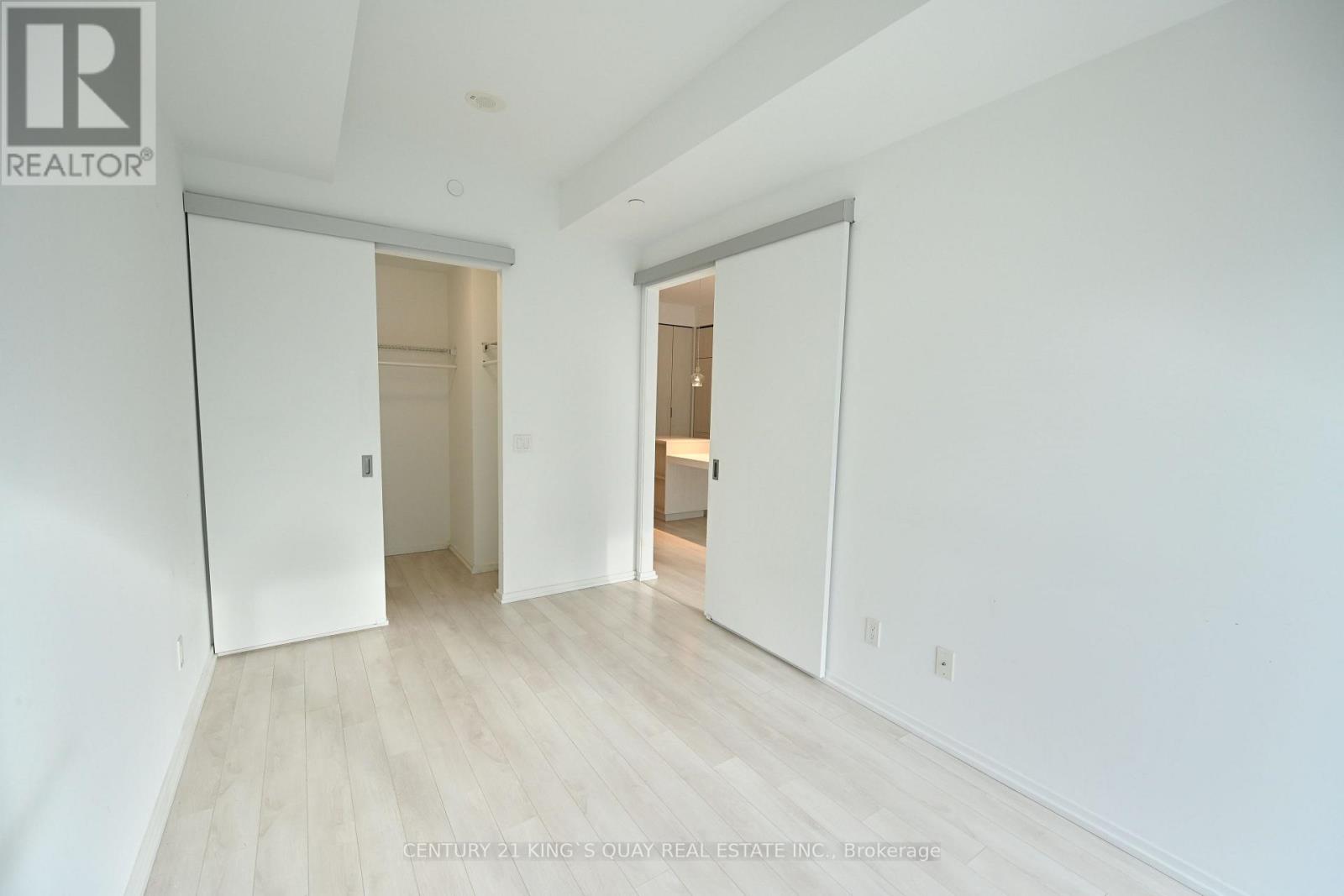 1907 - 197 Yonge Street, Toronto, Ontario  M5B 1M4 - Photo 31 - C13646516
