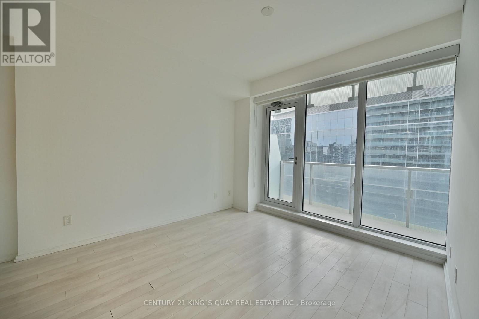 1907 - 197 Yonge Street, Toronto, Ontario  M5B 1M4 - Photo 6 - C13646516