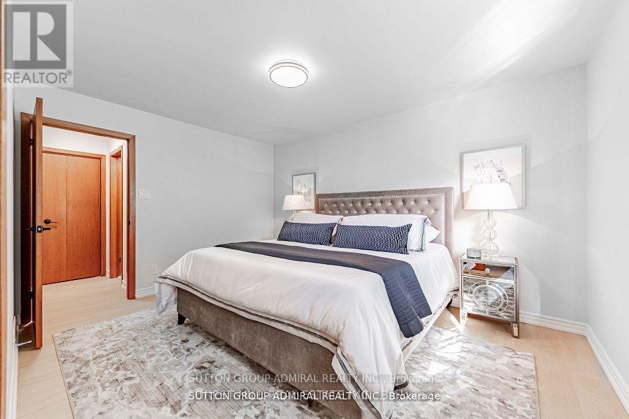 Main - 19 Tobruk Crescent, Toronto, Ontario  M2M 3B3 - Photo 11 - C13646542