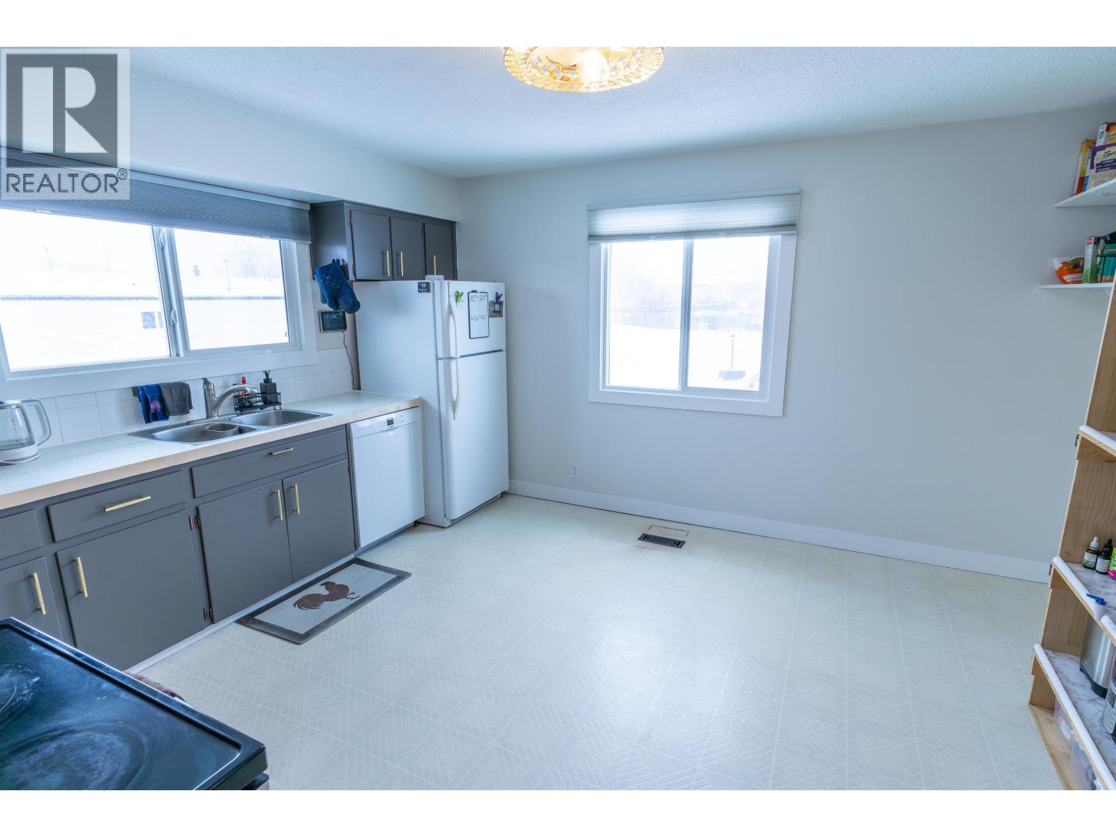 11222 Poplar Road, Fort St. John, British Columbia  V1J 8E5 - Photo 6 - R3153395