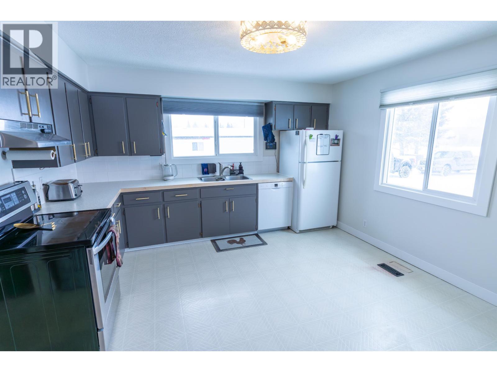 11222 Poplar Road, Fort St. John, British Columbia  V1J 8E5 - Photo 4 - R3153395