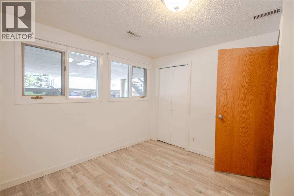 11, 116 Silver Crest Drive NW, Calgary, Alberta  T3B 4N9 - Photo 21 - A2324145