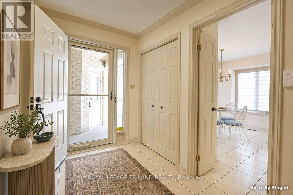 4 - 94 Pine Valley Gate, London South, Ontario  N6J 4P7 - Photo 6 - X13646644