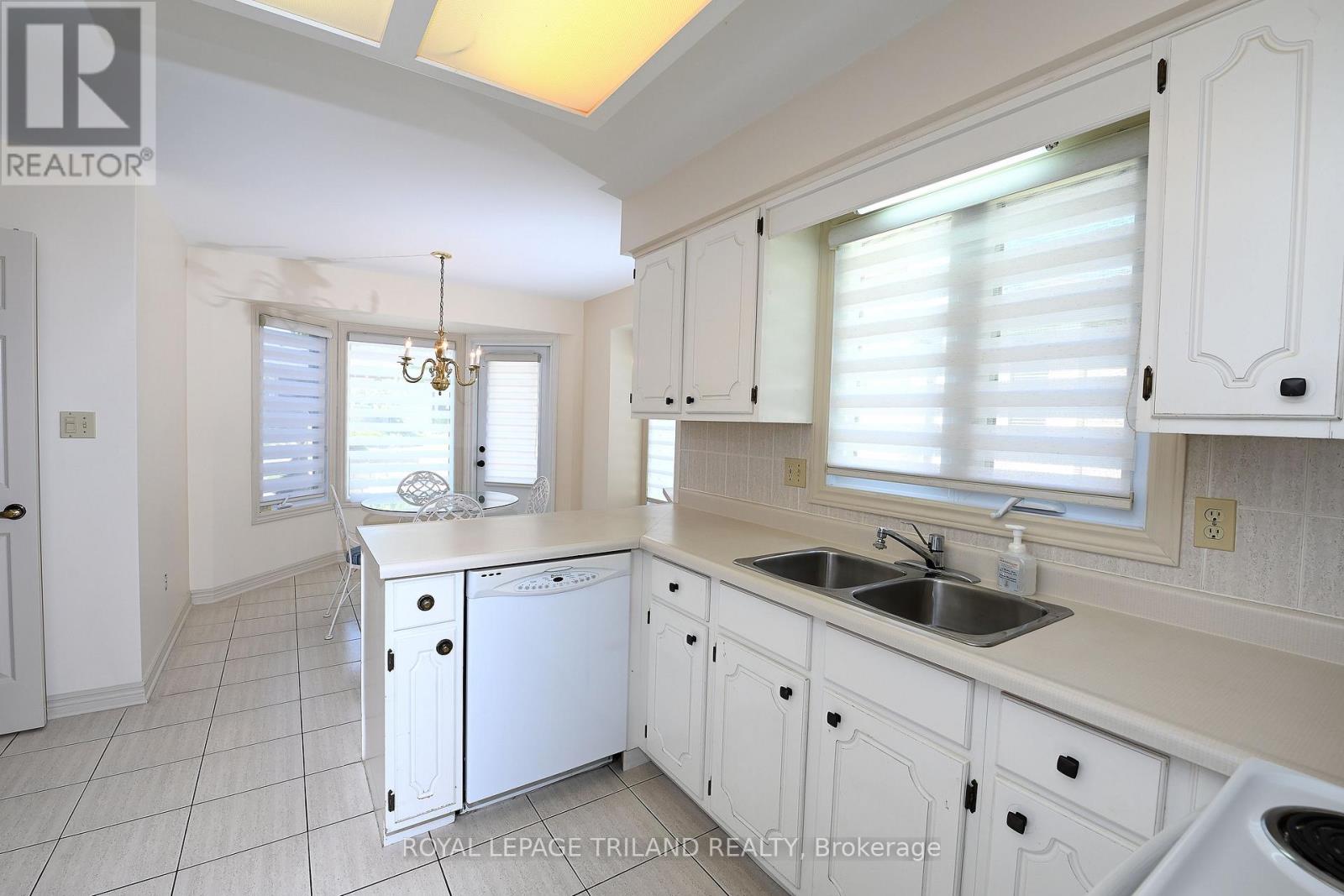 4 - 94 Pine Valley Gate, London South, Ontario  N6J 4P7 - Photo 8 - X13646644