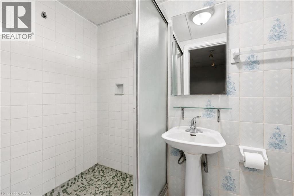 289 Speedvale Avenue E, Guelph, Ontario  N1E 1M8 - Photo 16 - 40852767