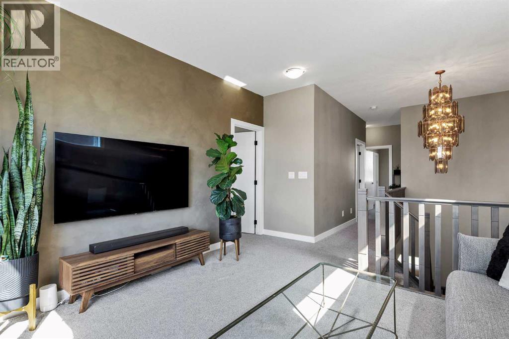208 Osborne Green SW, Airdrie, Alberta  T4B 5E4 - Photo 16 - A2334428