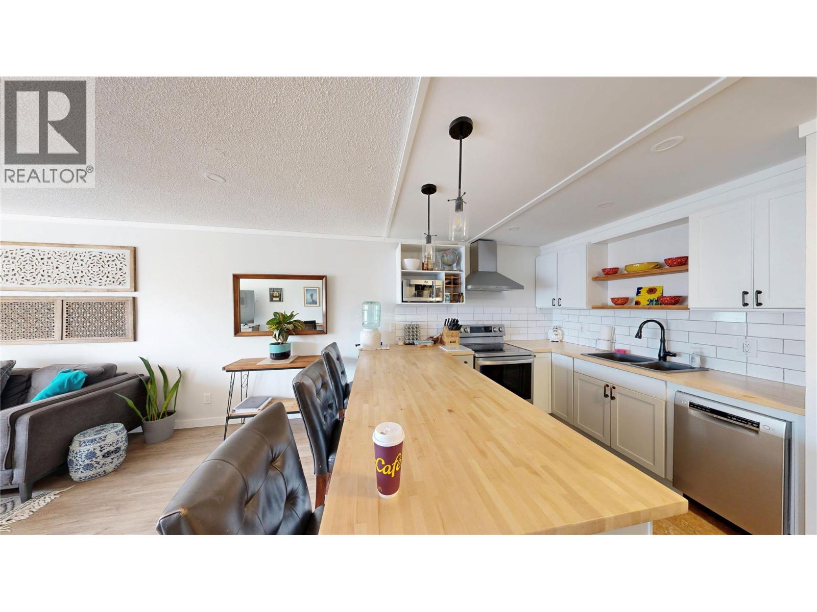 737 Leon Avenue Unit# 406, Kelowna, British Columbia  V1Y 8L6 - Photo 5 - 10396925