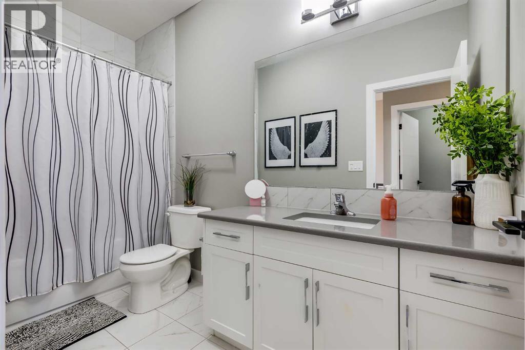 208 Osborne Green SW, Airdrie, Alberta  T4B 5E4 - Photo 20 - A2334428